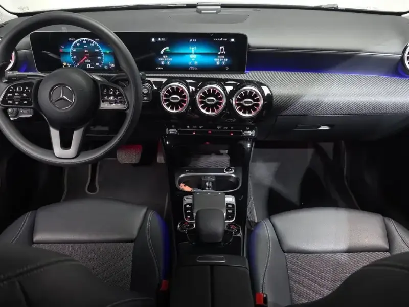 2020 Mercedes-Benz A-Класс с пробегом 42 368 км