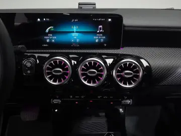 2020 Mercedes-Benz A-Класс с пробегом 42 368 км
