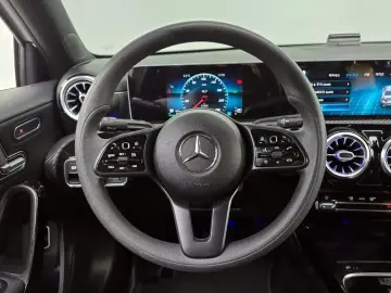 2020 Mercedes-Benz A-Класс с пробегом 57 955 км