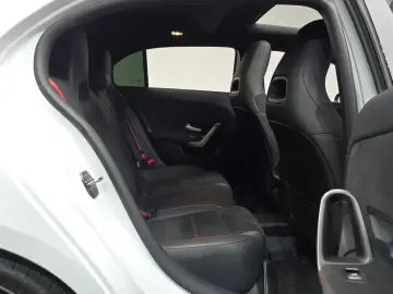 2021 Mercedes-Benz A-Класс с пробегом 54 548 км
