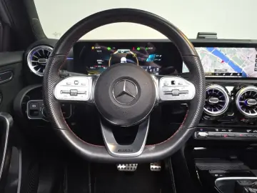 2021 Mercedes-Benz A-Класс с пробегом 54 548 км