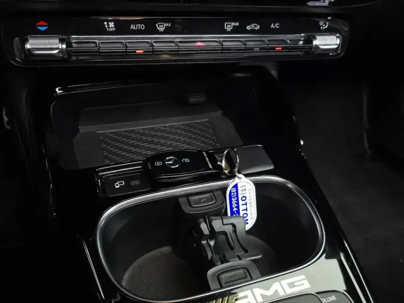2021 Mercedes-Benz A-Класс с пробегом 54 548 км