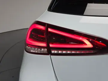 2021 Mercedes-Benz A-Класс с пробегом 54 548 км