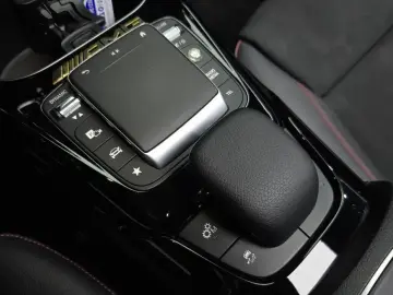2021 Mercedes-Benz A-Класс с пробегом 54 548 км