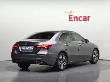 2021 Mercedes-Benz A-Класс с пробегом 76 200 км