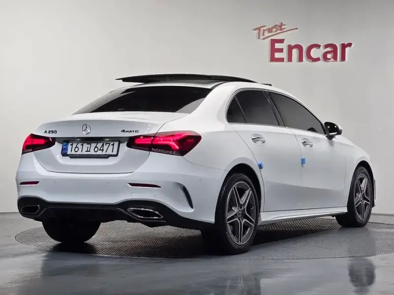 2022 Mercedes-Benz A-Класс с пробегом 53 915 км