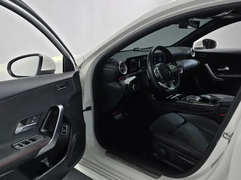 2022 Mercedes-Benz A-Класс с пробегом 53 915 км