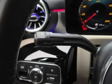 2021 Mercedes-Benz A-Класс с пробегом 76 200 км