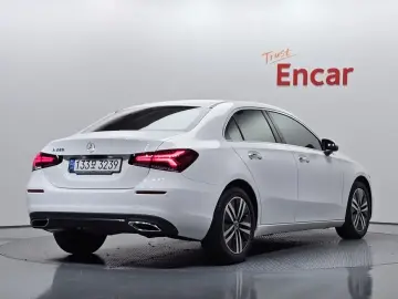 2021 Mercedes-Benz A-Класс с пробегом 45 929 км