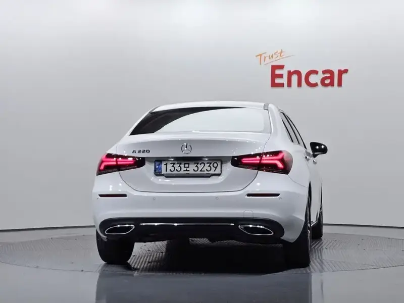 2021 Mercedes-Benz A-Класс с пробегом 45 929 км