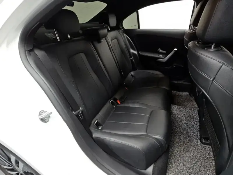 2021 Mercedes-Benz A-Класс с пробегом 45 929 км