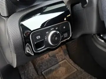2021 Mercedes-Benz A-Класс с пробегом 45 929 км