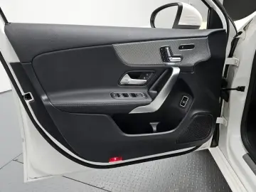 2021 Mercedes-Benz A-Класс с пробегом 45 929 км
