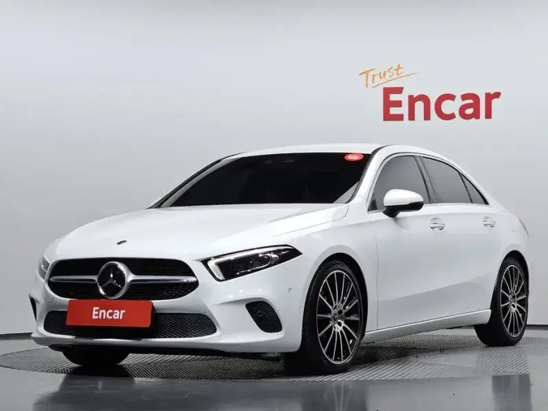 2020 Mercedes-Benz A-Класс с пробегом 66 543 км