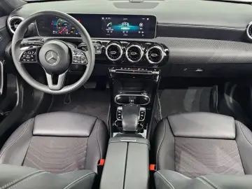 2019 Mercedes-Benz A-Класс с пробегом 56 600 км