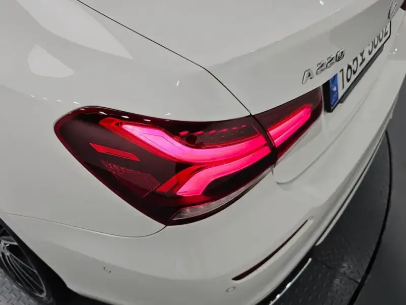 2020 Mercedes-Benz A-Класс с пробегом 66 543 км