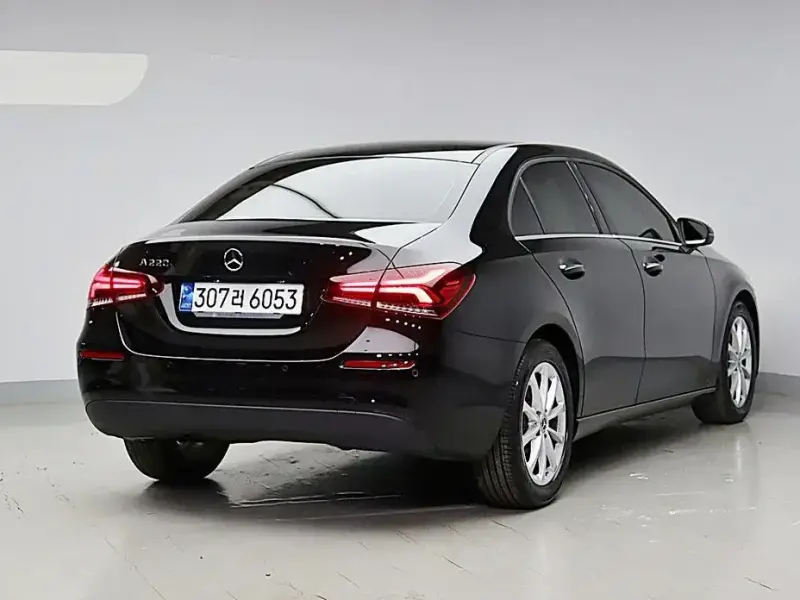 2020 Mercedes-Benz A-Класс с пробегом 99 479 км