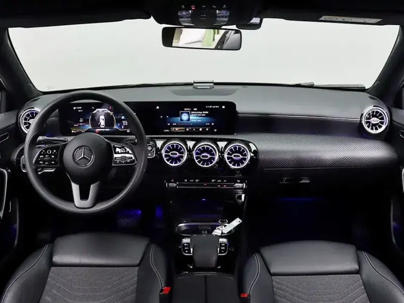 2020 Mercedes-Benz A-Класс с пробегом 99 479 км