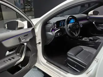 2020 Mercedes-Benz A-Класс с пробегом 53 292 км