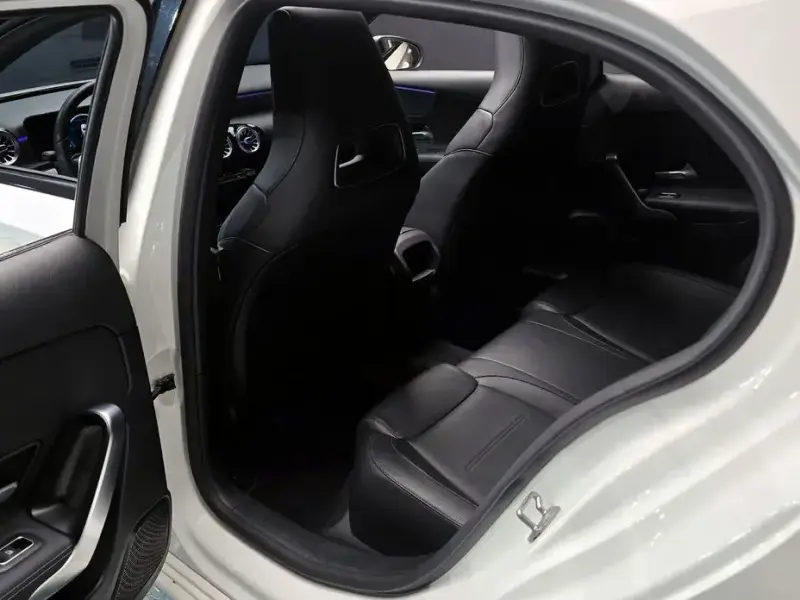 2020 Mercedes-Benz A-Класс с пробегом 53 292 км