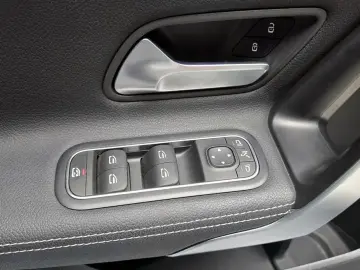 2020 Mercedes-Benz A-Класс с пробегом 53 292 км