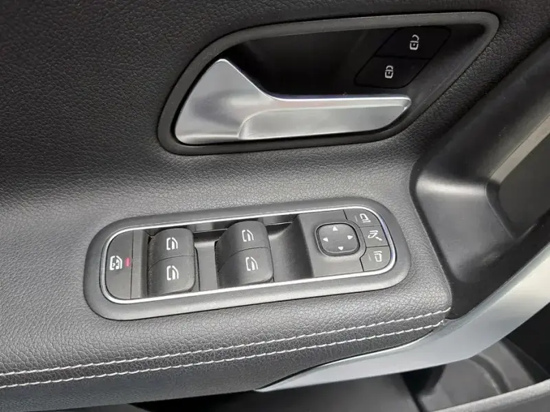 2020 Mercedes-Benz A-Класс с пробегом 53 292 км