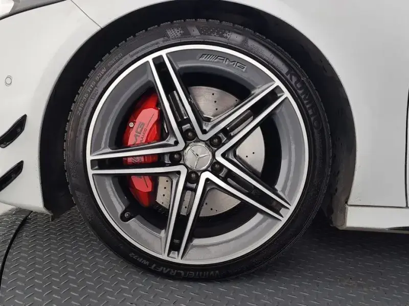 2021 Mercedes-Benz A-Класс с пробегом 71 546 км