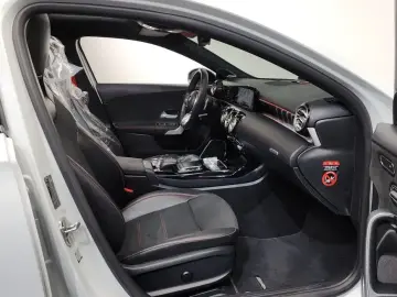 2021 Mercedes-Benz A-Класс с пробегом 71 546 км