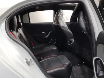 2021 Mercedes-Benz A-Класс с пробегом 71 546 км