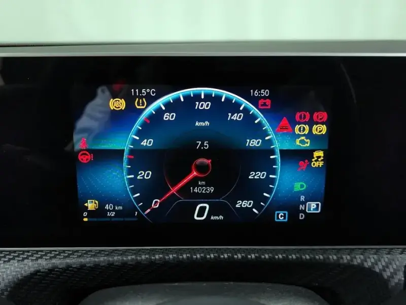 2019 Mercedes-Benz A-Класс с пробегом 140 239 км