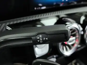 2019 Mercedes-Benz A-Класс с пробегом 140 239 км