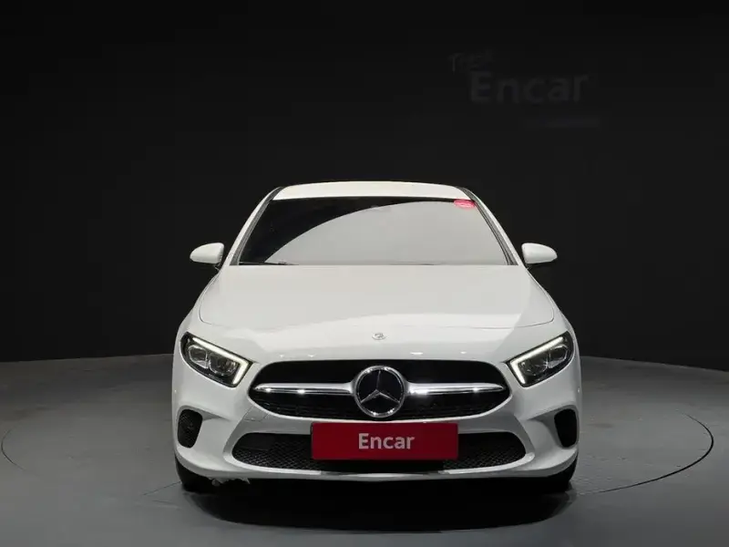 2023 Mercedes-Benz A-Класс с пробегом 28 376 км