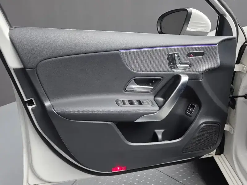 2023 Mercedes-Benz A-Класс с пробегом 28 376 км
