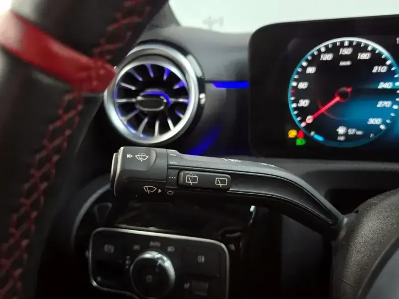 2023 Mercedes-Benz A-Класс с пробегом 45 861 км