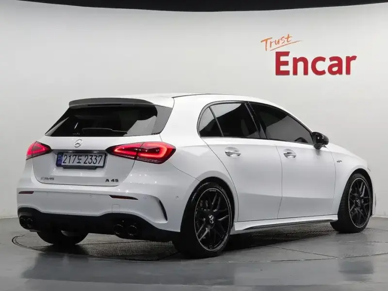 2023 Mercedes-Benz A-Класс с пробегом 25 743 км