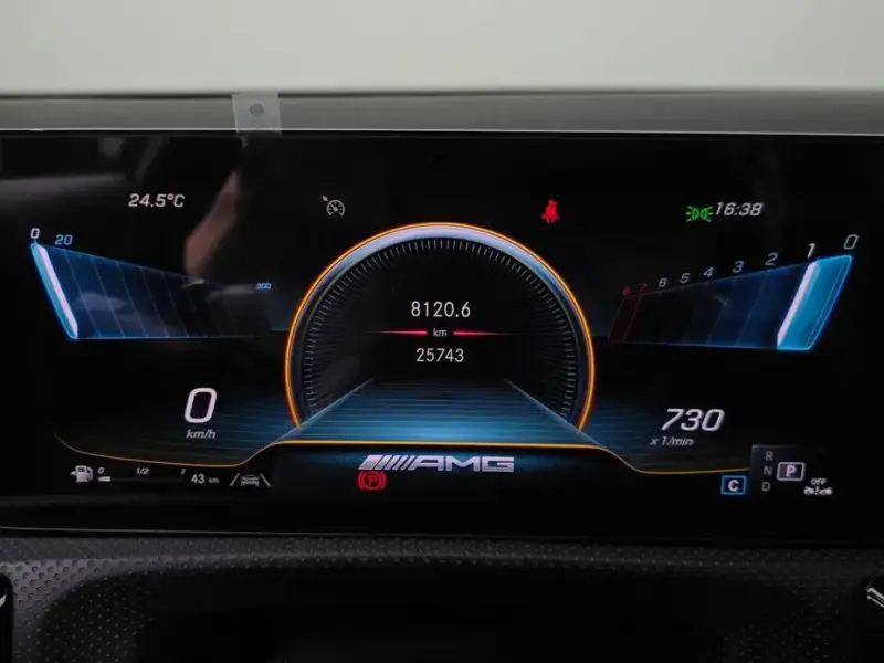 2023 Mercedes-Benz A-Класс с пробегом 25 743 км