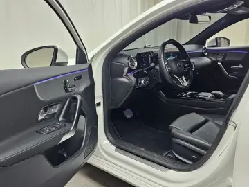 2023 Mercedes-Benz A-Класс с пробегом 17 027 км