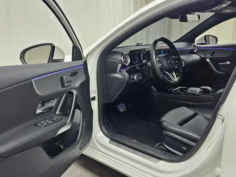 2023 Mercedes-Benz A-Класс с пробегом 17 027 км