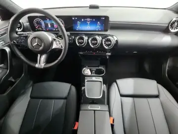 2025 Mercedes-Benz A-Класс с пробегом 31 км