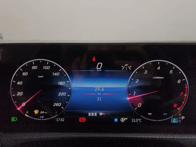 2025 Mercedes-Benz A-Класс с пробегом 31 км