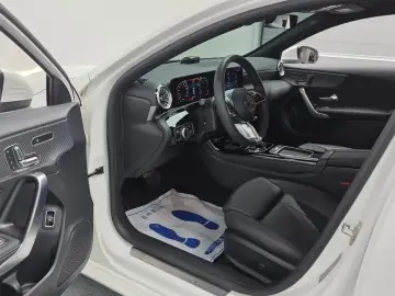 2024 Mercedes-Benz A-Класс с пробегом 10 015 км