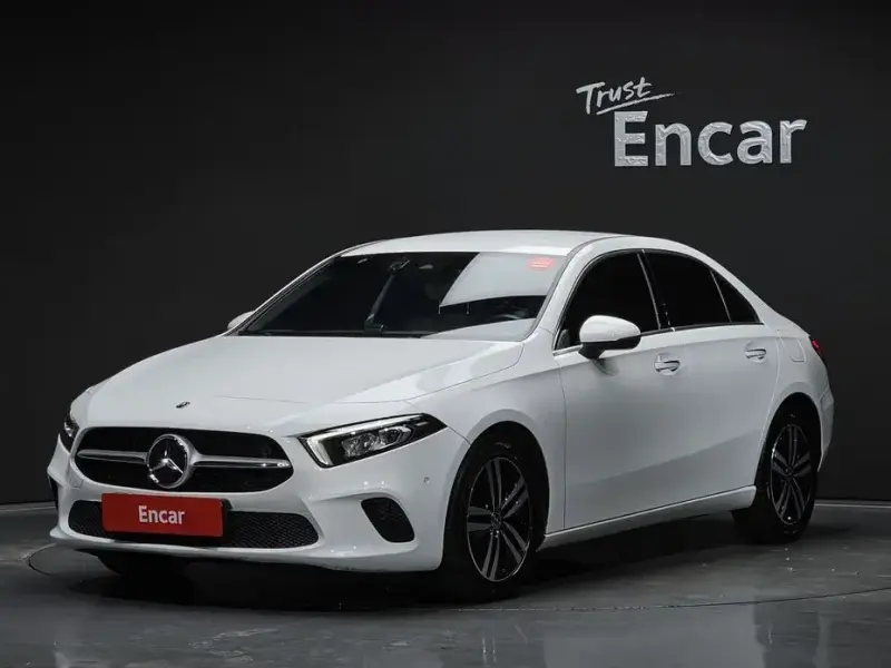 2022 Mercedes-Benz A-Класс с пробегом 23 485 км