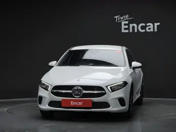 2022 Mercedes-Benz A-Класс с пробегом 23 485 км