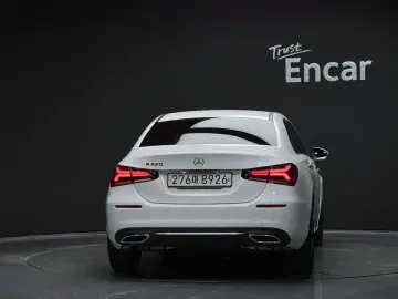 2022 Mercedes-Benz A-Класс с пробегом 23 485 км