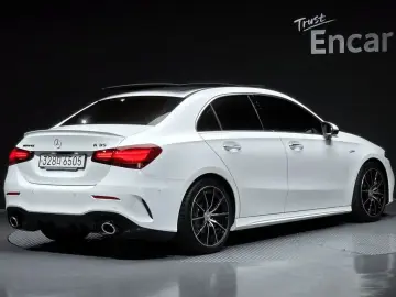 2024 Mercedes-Benz A-Класс с пробегом 10 697 км