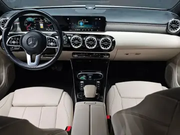 2022 Mercedes-Benz A-Класс с пробегом 23 485 км