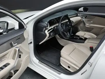 2022 Mercedes-Benz A-Класс с пробегом 23 485 км