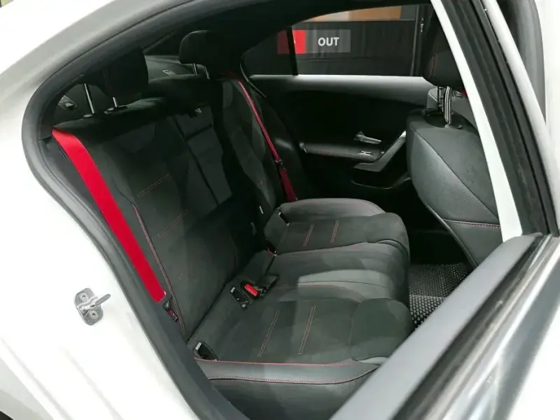 2024 Mercedes-Benz A-Класс с пробегом 10 697 км