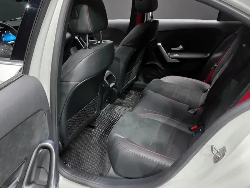 2024 Mercedes-Benz A-Класс с пробегом 10 697 км