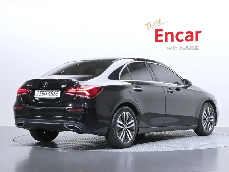 2023 Mercedes-Benz A-Класс с пробегом 56 645 км
